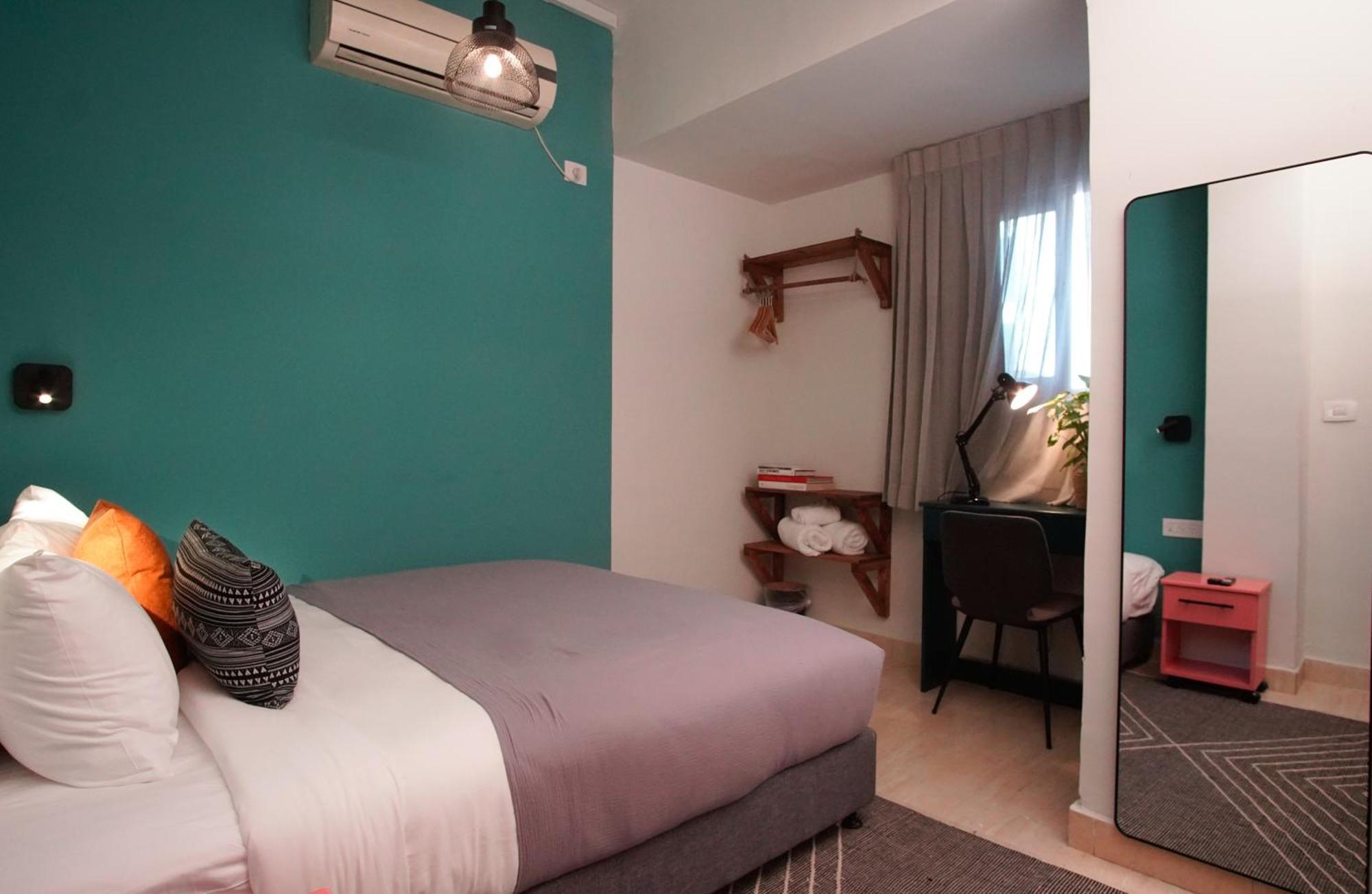 Selina Frishman Tel Aviv Quarto foto